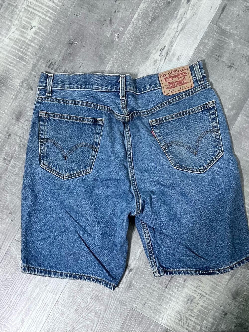 Levi's Vintage 90’s Blue Denim Men’s Jorts Red Tab with Back Pocket Patch